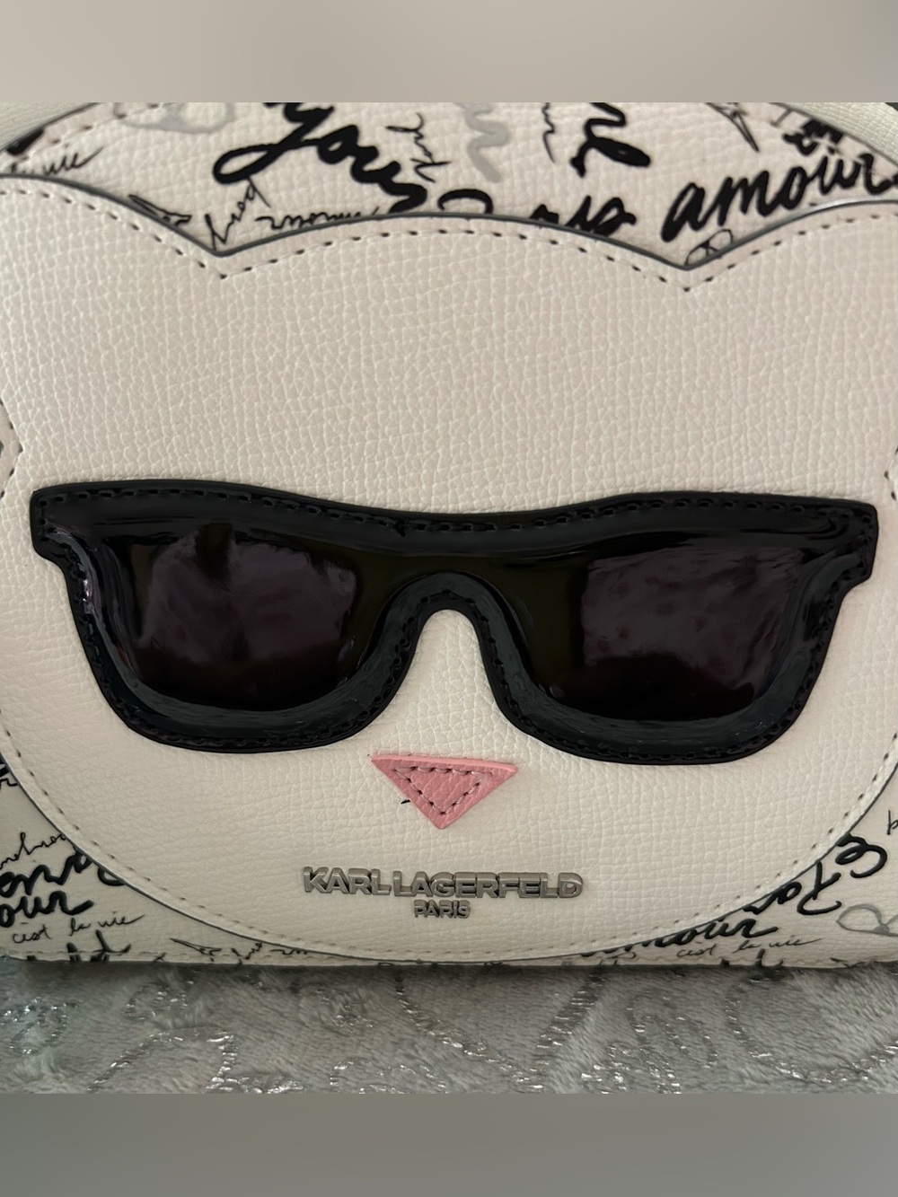 NWT Karl Lagerfeld, Mini, White, Crossbody Bag with Black Sunglasses & Pink Nose - Picture 2 of 11